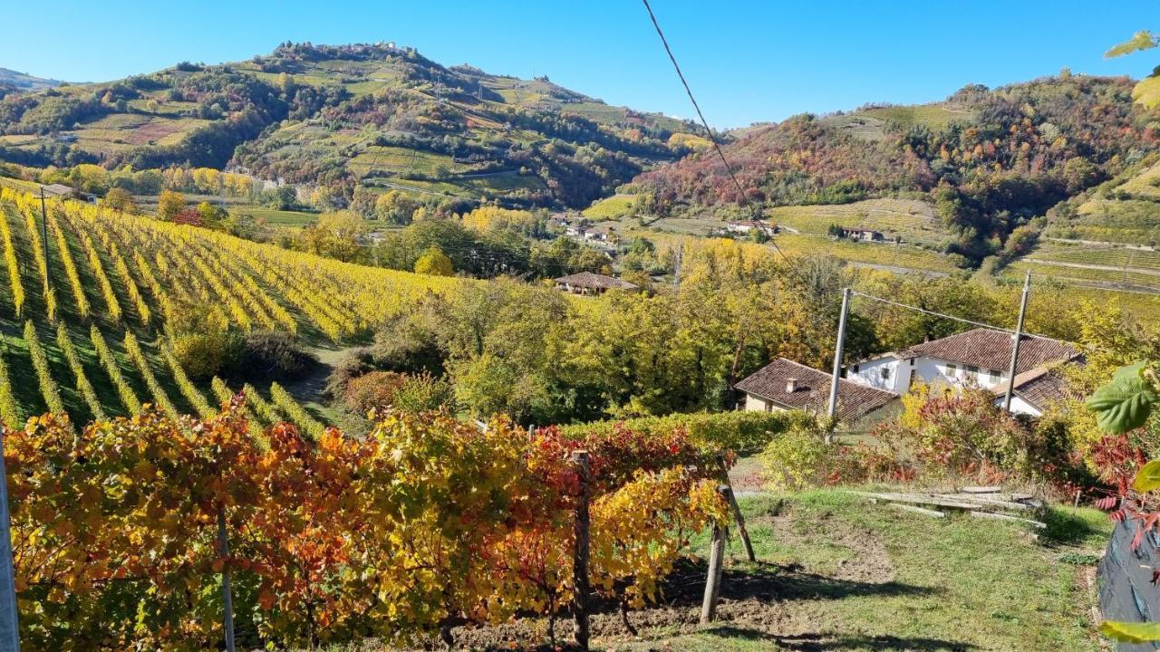 Ca Ed Giuanoto Apartment Santo Stefano Belbo Luaran gambar